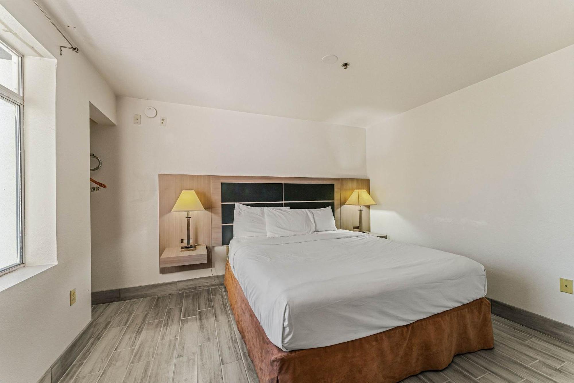 Chandler Perfect Location 1 Bedroom Exterior photo